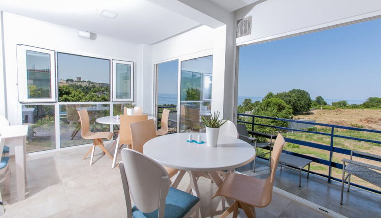 12 Olympian Gods Hotel - Πλαταμώνας Πιερίας
